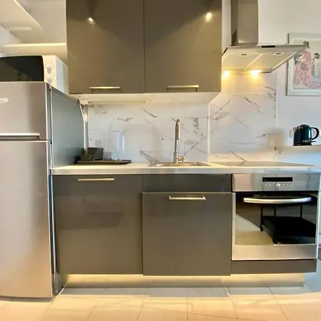 Studio Muranow By Esteum Host Apartment Warsaw