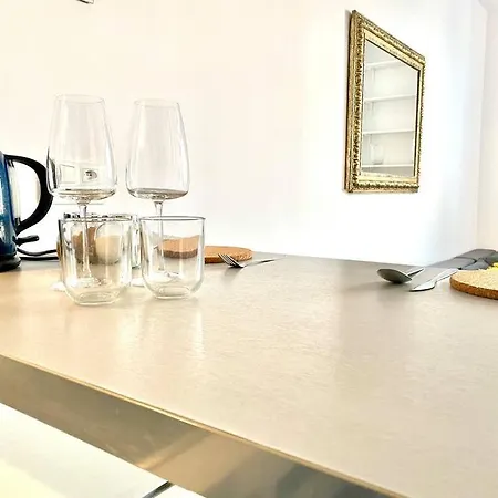 Studio Muranow By Esteum Host * Varsovia